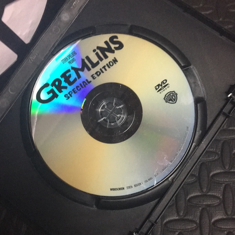 Gremlins DVD - Picture 3 of 3